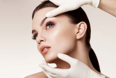 Lady-Skin-Exam